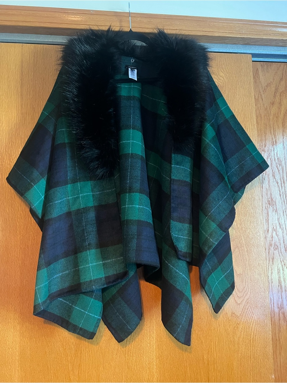 Talbots green and blue plaid Rhauna with faux fur trim size S/XS